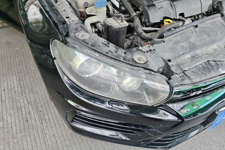 Used Volkswagen Scirocco 2011 R 2.0TSI Right Front Headlight