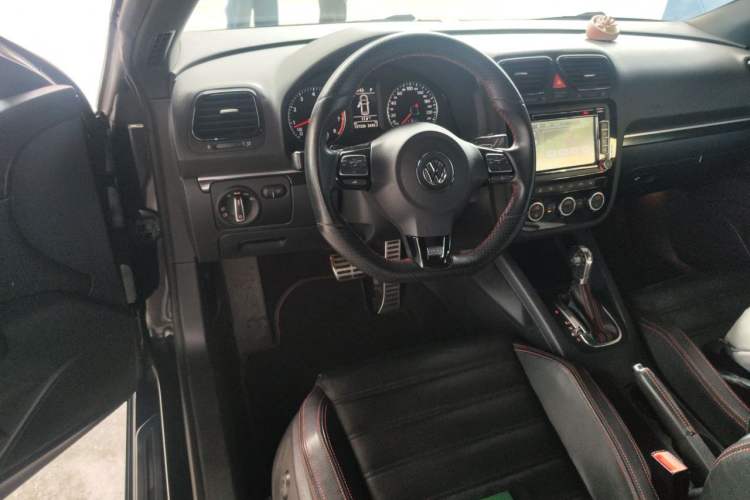 Used Volkswagen Scirocco 2011 2.0 TSI Luxury Edition Steering Wheel