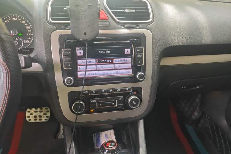 Used Volkswagen Scirocco 2011 2.0 TSI Luxury Edition Audio And AC Panel
