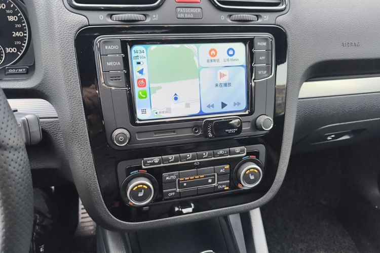 Used Volkswagen Scirocco 2011 R 2.0TSI Audio And AC Panel
