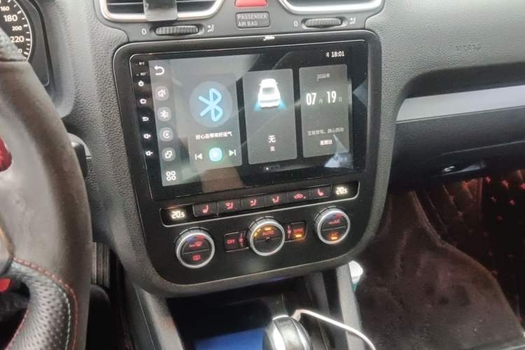 Used Volkswagen Scirocco 2011 2.0 TSI R-Line Audio And AC Panel