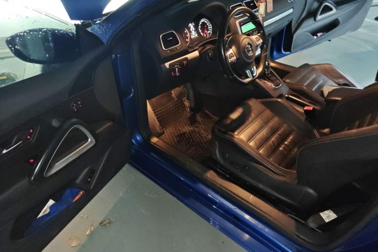 Used Volkswagen Scirocco 2011 2.0 TSI Luxury Edition Driver Seat