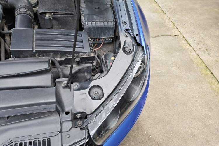 Used Volkswagen Scirocco 2011 1.4 TSI Comfort Edition Engine Bay Left