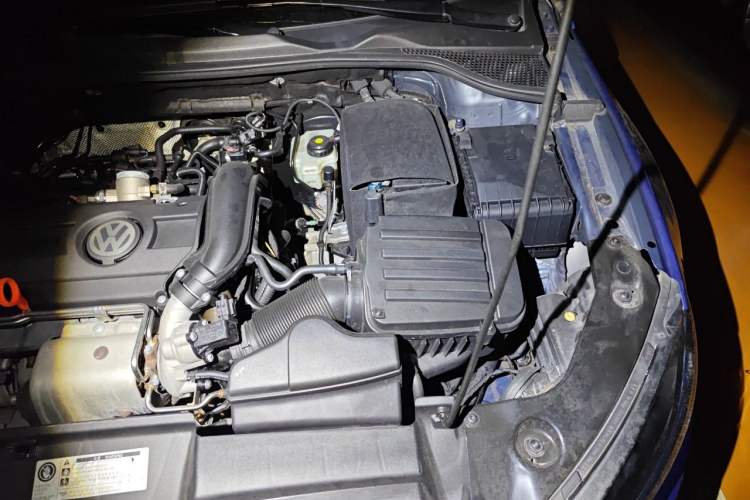 Used Volkswagen Scirocco 2011 1.4 TSI Single-Turbo Fashion Edition Engine Bay Left