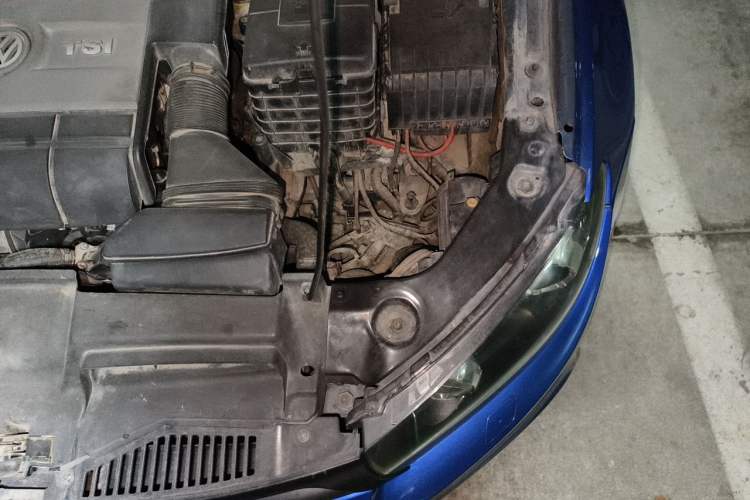 Used Volkswagen Scirocco 2011 R 2.0TSI Engine Bay Left
