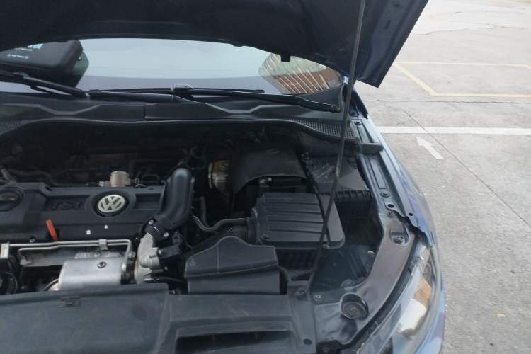 Used Volkswagen Scirocco 2011 1.4 TSI Single-Turbo Fashion Edition Engine Bay Left