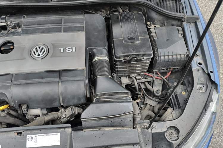 Used Volkswagen Scirocco 2011 R 2.0TSI Engine Bay Left