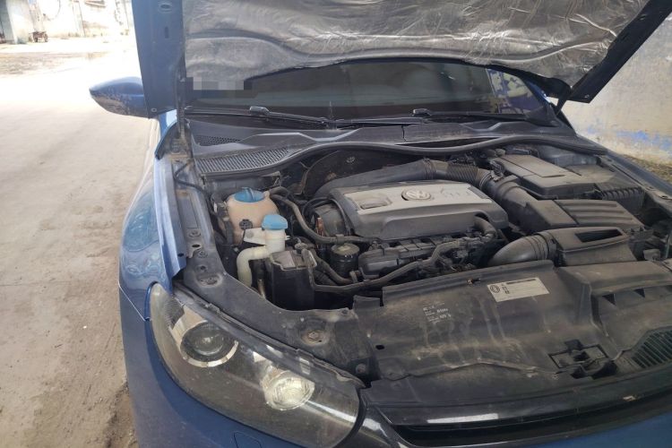 Used Volkswagen Scirocco 2011 2.0 TSI Luxury Edition Engine Bay Right