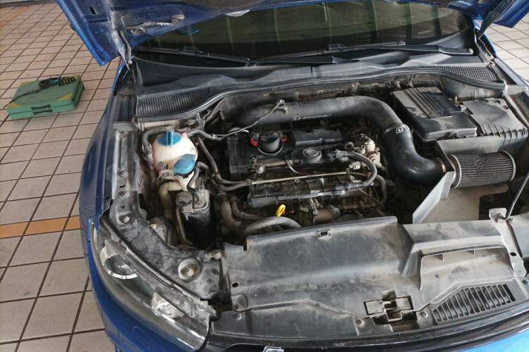 Used Volkswagen Scirocco 2011 R 2.0TSI Engine Bay Right