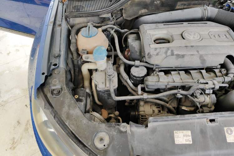 Used Volkswagen Scirocco 2011 2.0 TSI Luxury Edition Engine Bay Right