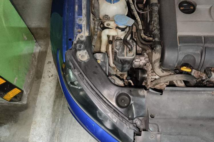 Used Volkswagen Scirocco 2011 R 2.0TSI Engine Bay Right