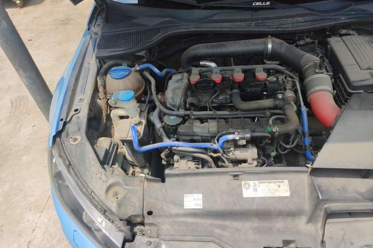 Used Volkswagen Scirocco 2011 2.0 TSI R-Line Engine Bay Right