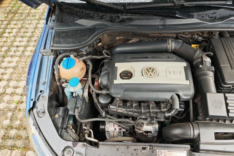 Used Volkswagen Scirocco 2011 2.0 TSI Luxury Edition Engine Bay Right