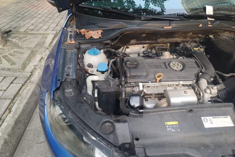 Used Volkswagen Scirocco 2011 1.4 TSI Single-Turbo Fashion Edition Engine Bay Right