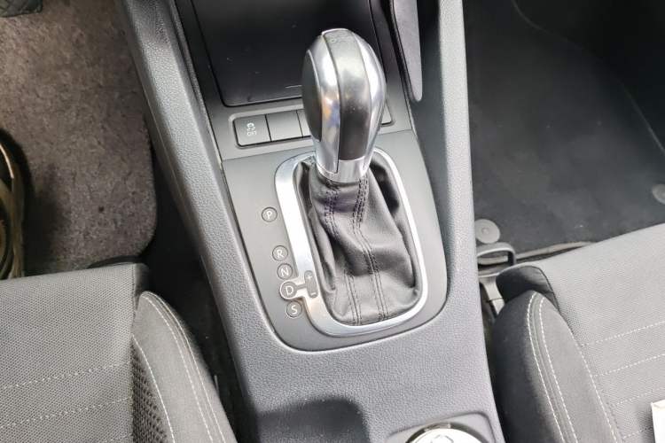 Used Volkswagen Scirocco 2011 1.4 TSI Comfort Edition Gear Lever