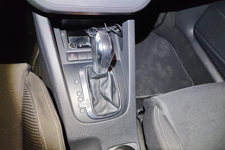 Used Volkswagen Scirocco 2011 1.4 TSI Single-Turbo Fashion Edition Gear Lever
