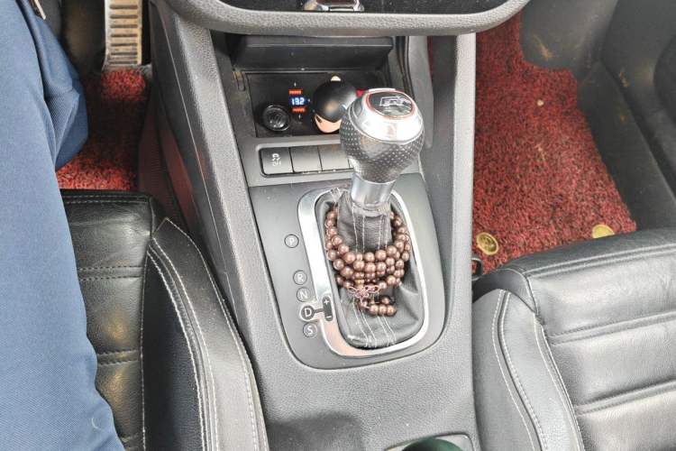 Used Volkswagen Scirocco 2011 R 2.0TSI Gear Lever