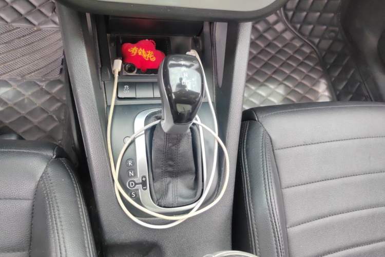 Used Volkswagen Scirocco 2011 1.4 TSI Comfort Edition Gear Lever