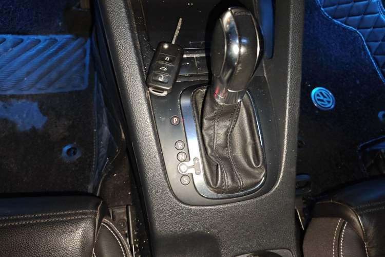 Used Volkswagen Scirocco 2011 2.0 TSI Luxury Edition Gear Lever