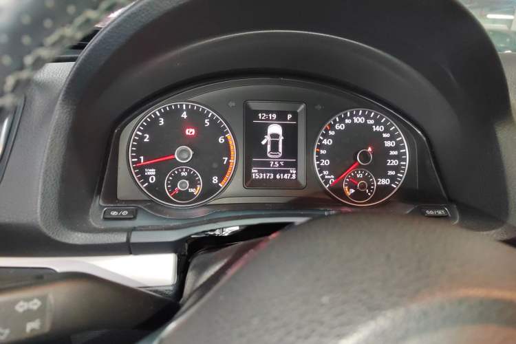 Used Volkswagen Scirocco 2011 1.4 TSI Single-Turbo Fashion Edition Instrument Cluster