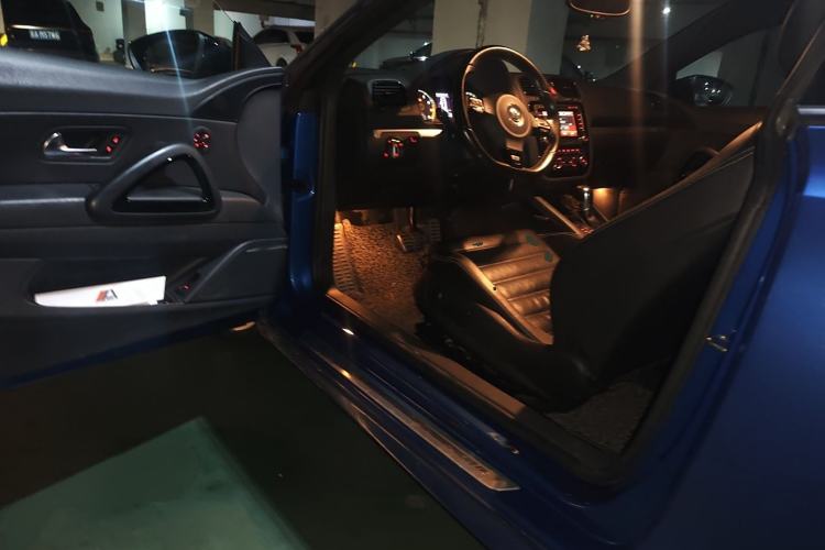 Used Volkswagen Scirocco 2011 R 2.0TSI Interior 3