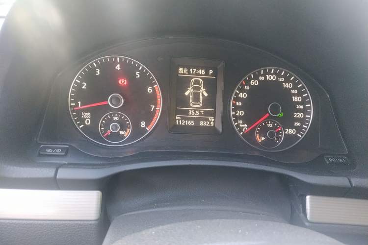 Used Volkswagen Scirocco 2011 2.0 TSI R-Line Odometer Close Up