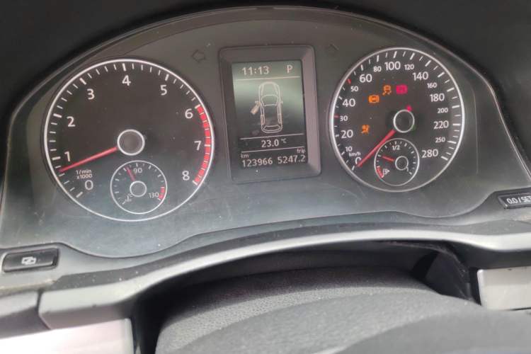 Used Volkswagen Scirocco 2011 1.4 TSI Comfort Edition Odometer Close Up