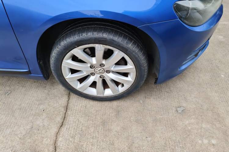 Used Volkswagen Scirocco 2011 1.4 TSI Comfort Edition Right Front Wheel Hub
