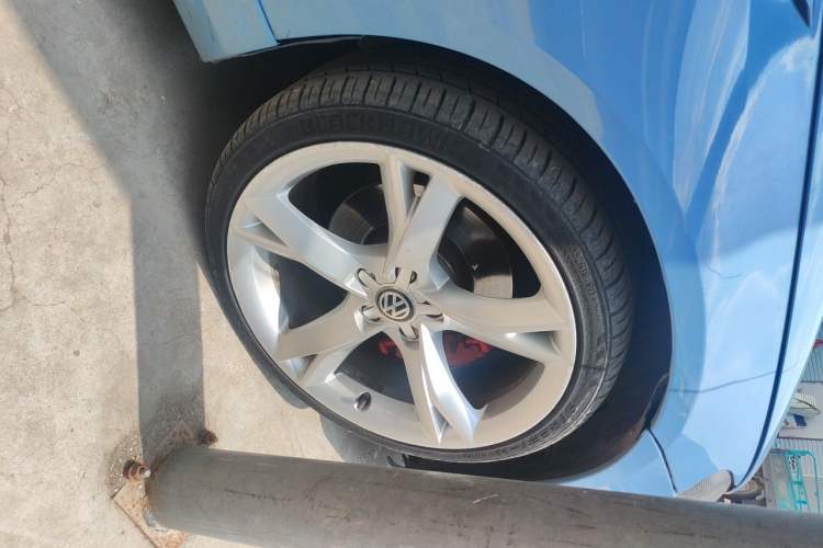 Used Volkswagen Scirocco 2011 2.0 TSI R-Line Right Front Wheel Hub