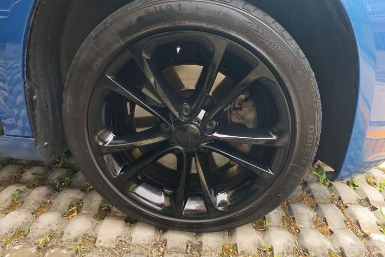 Used Volkswagen Scirocco 2011 2.0 TSI Luxury Edition Right Front Wheel Hub