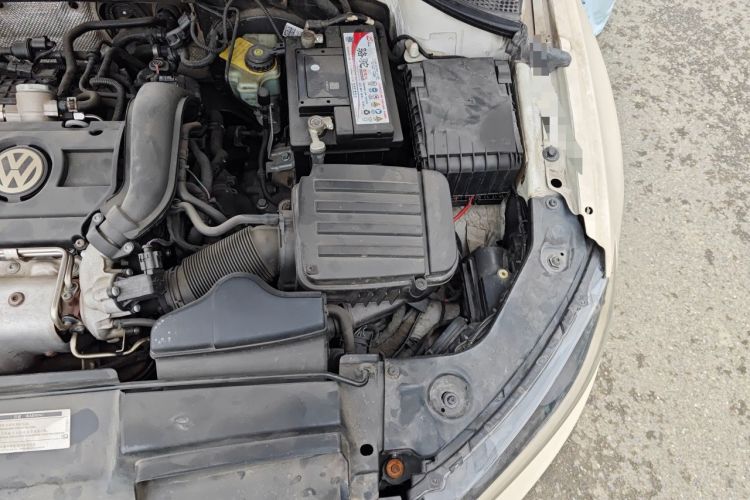 Used Volkswagen Scirocco 2011 1.4 TSI Single-Turbo Fashion Edition Engine Bay Left