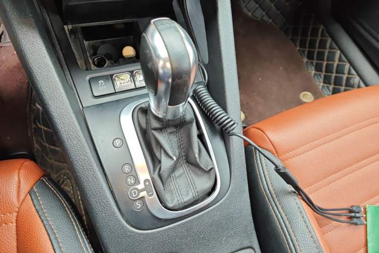 Used Volkswagen Scirocco 2011 1.4 TSI Single-Turbo Fashion Edition Gear Lever