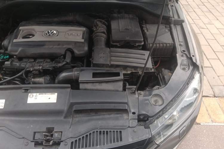 Used Volkswagen Scirocco 2011 2.0 TSI R-Line Engine Bay Left