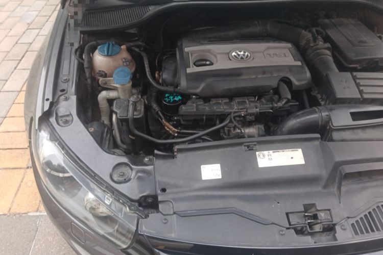 Used Volkswagen Scirocco 2011 2.0 TSI R-Line Engine Bay Right