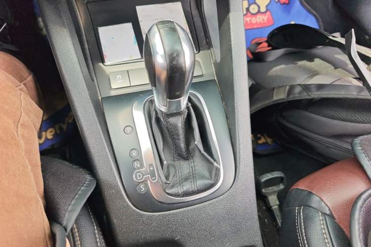 Used Volkswagen Scirocco 2011 1.4 TSI Single-Turbo Fashion Edition Gear Lever