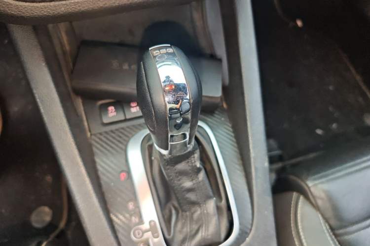 Used Volkswagen Scirocco 2011 2.0 TSI Luxury Edition Gear Lever