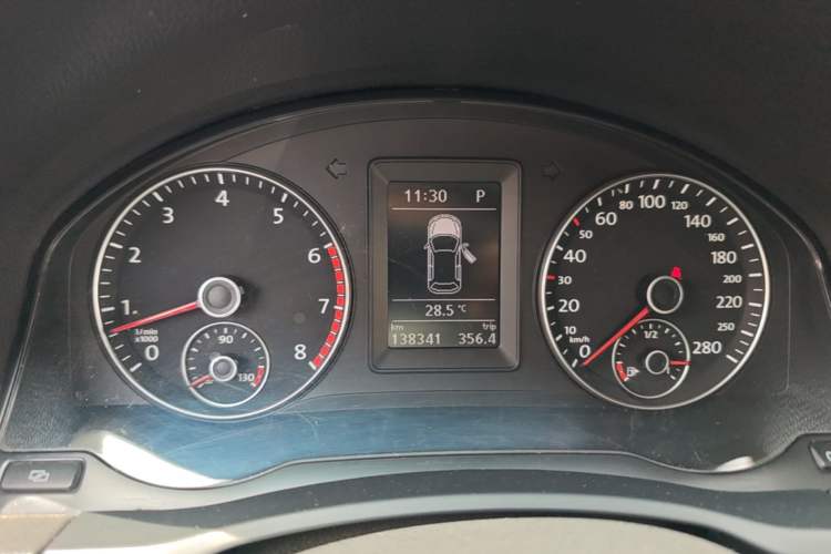 Used Volkswagen Scirocco 2011 1.4 TSI Single-Turbo Fashion Edition Instrument Cluster