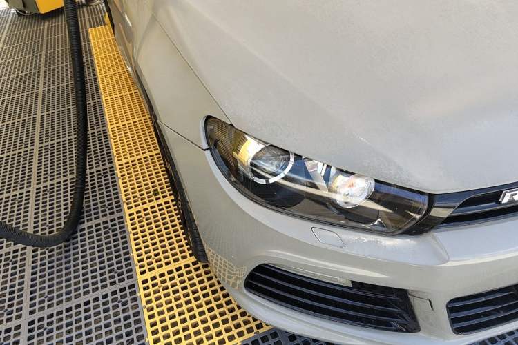 Used Volkswagen Scirocco 2011 R 2.0TSI Right Front Headlight