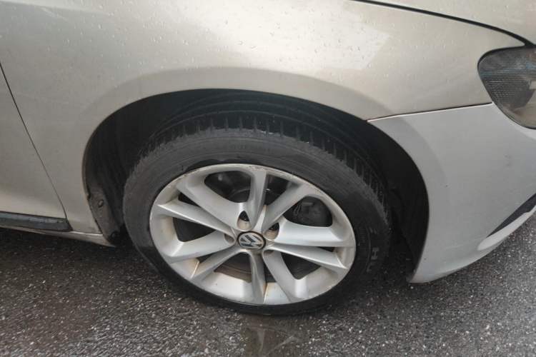Used Volkswagen Scirocco 2011 2.0 TSI Luxury Edition Right Front Wheel Hub