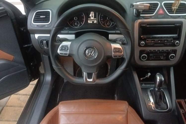 Used Volkswagen Scirocco 2011 2.0 TSI R-Line Steering Wheel