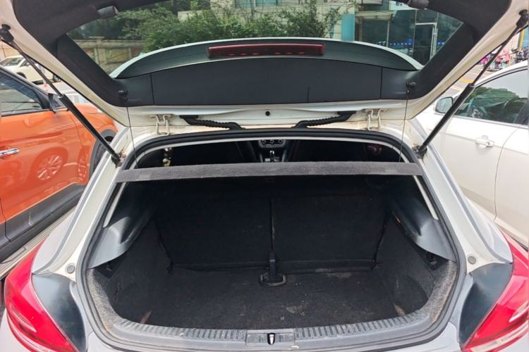 Used Volkswagen Scirocco 2011 1.4 TSI Single-Turbo Fashion Edition Trunk