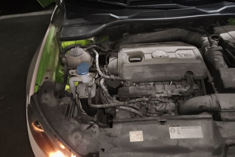 Used Volkswagen Scirocco 2011 2.0 TSI Luxury Edition Engine Bay Right