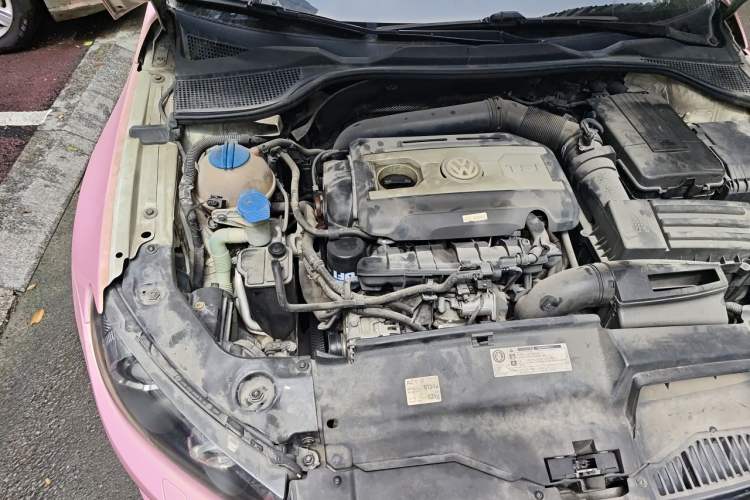 Used Volkswagen Scirocco 2011 2.0 TSI R-Line Engine Bay Right