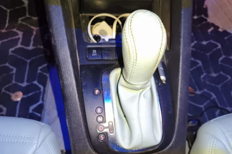 Used Volkswagen Scirocco 2011 2.0 TSI Luxury Edition Gear Lever