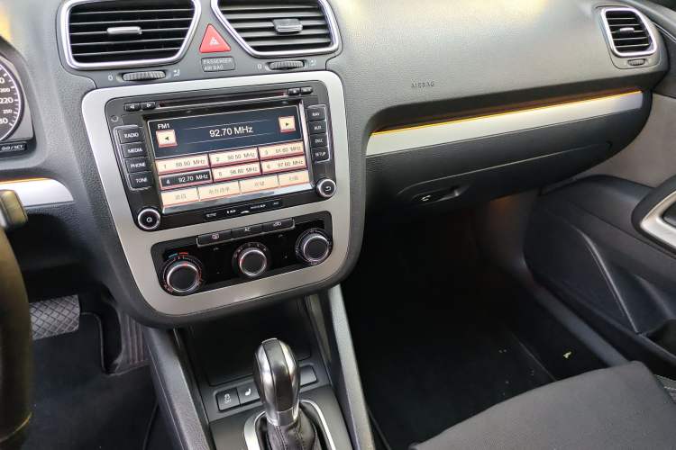 Used Volkswagen Scirocco 2011 1.4 TSI Comfort Edition Audio And AC Panel
