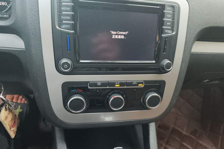 Used Volkswagen Scirocco 2011 1.4 TSI Single-Turbo Fashion Edition Audio And AC Panel