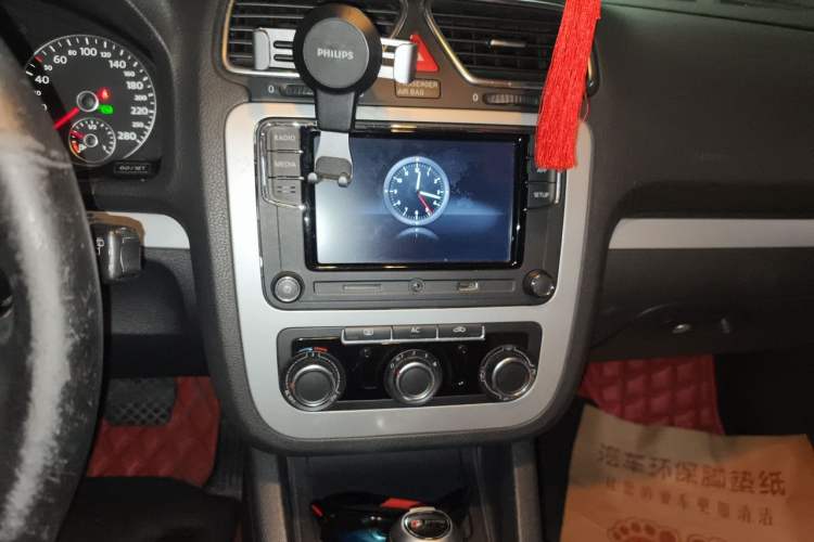 Used Volkswagen Scirocco 2011 1.4 TSI Single-Turbo Fashion Edition Audio And AC Panel