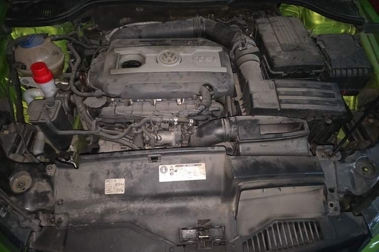 Used Volkswagen Scirocco 2011 2.0 TSI R-Line Engine Bay