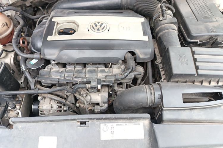 Used Volkswagen Scirocco 2011 2.0 TSI R-Line Engine Bay