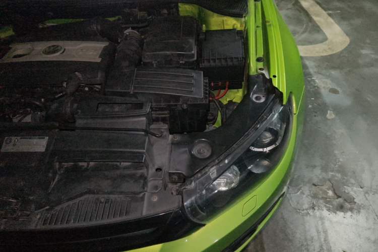 Used Volkswagen Scirocco 2011 2.0 TSI Luxury Edition Engine Bay Left
